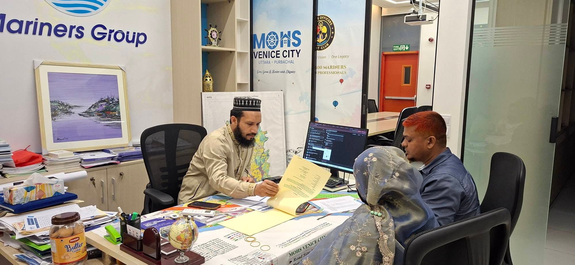 আলহামদুলিল্লাহ। আমাদের MOHS Venice City পরিবারে আরো একজন মেরিনার যুক্ত হলেন তার পরিবারসহ। ২ জনের নামেই ৫ কাঠা জায়গা বুকিং দিলেন।
অল্প সময়ে জায়গার দাম বাড়বে কয়েকগুন।
Marine Officers Boat Club